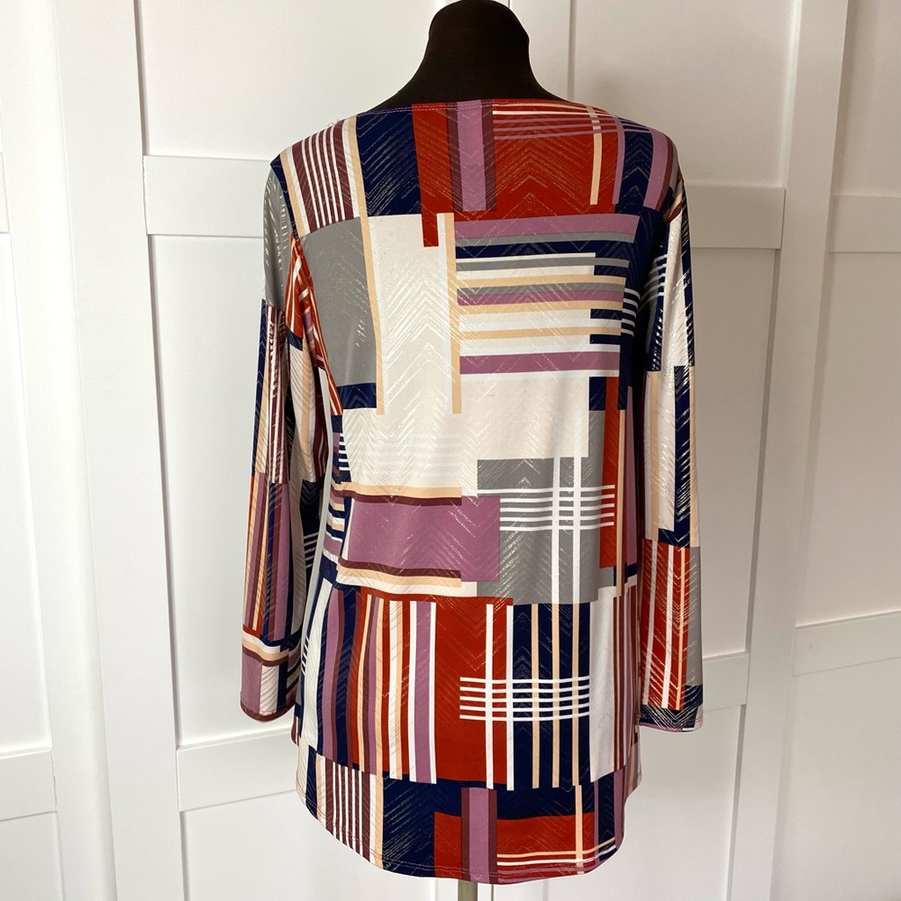 Jostar Stretchy Colorblock Geometric Golden Detail 3/4 Sleeves Tunic - Picture 10 of 10